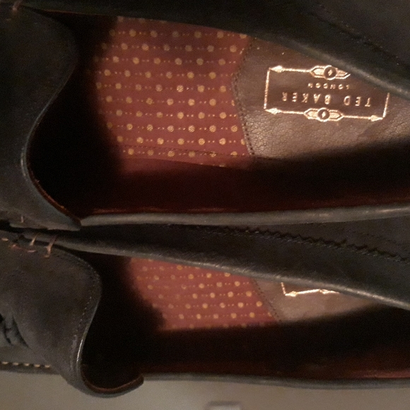 Shoes - Picture 4 of 4